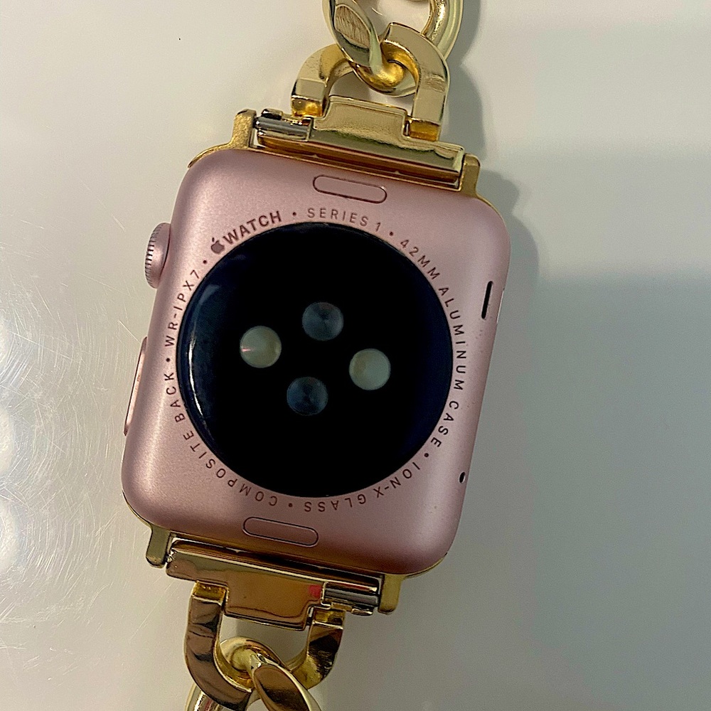 series 1 Apple Watch!
42mm rose gold- great used condition